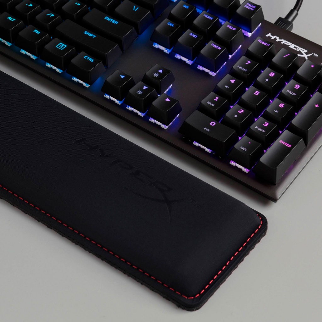 Base Apoya Mu Eca Hyperx Wrist Rest Con Gel Antideslizante X Mm